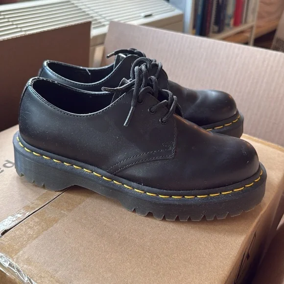 Doc Marten 1461 EU 38 Women’s Oxford - Picture 2 of 5